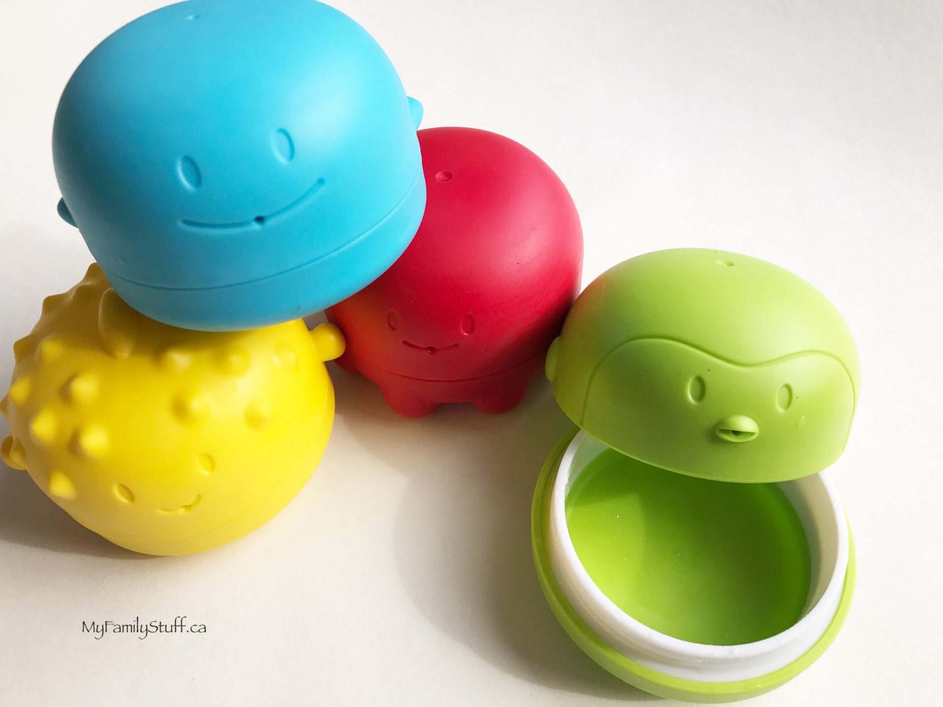 NEW UBBI Bath Toys and Organizers + Giveaway My Family Stuff