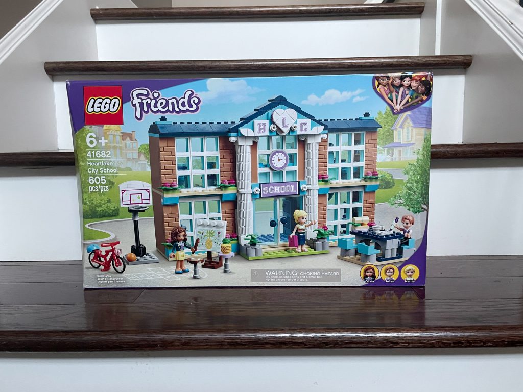 LEGO Friends Heartlake City School