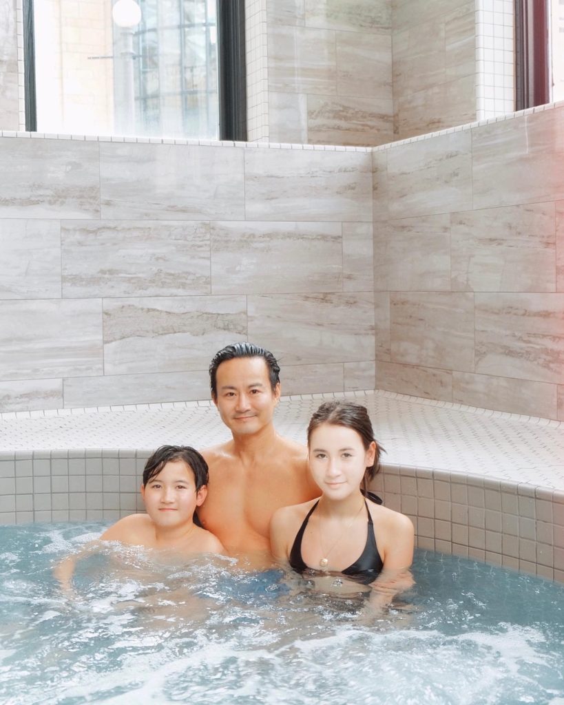 Kids in hot tub with dad at Fairmont Empress
