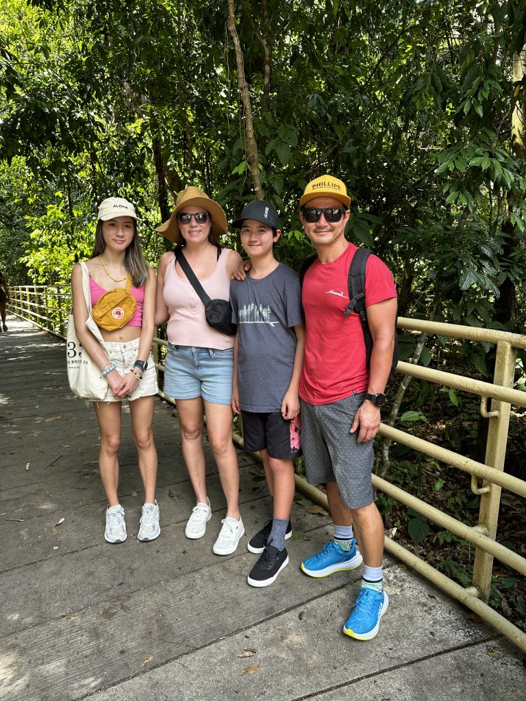 family at Manuel Antonia park Costa Rica